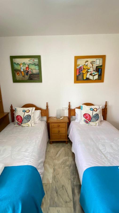 Playa Huelin Apartamento Apartment Malaga Exterior photo